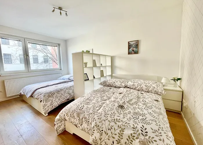 Long - - Balcony Apartment *