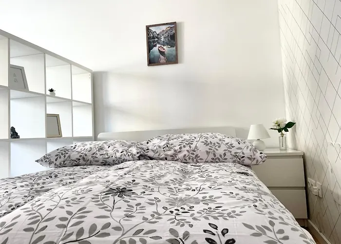 Long - - Balcony Apartment